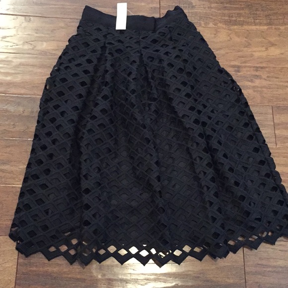White House Black Market skirt size 2P New w/ tag - Picture 3 of 8